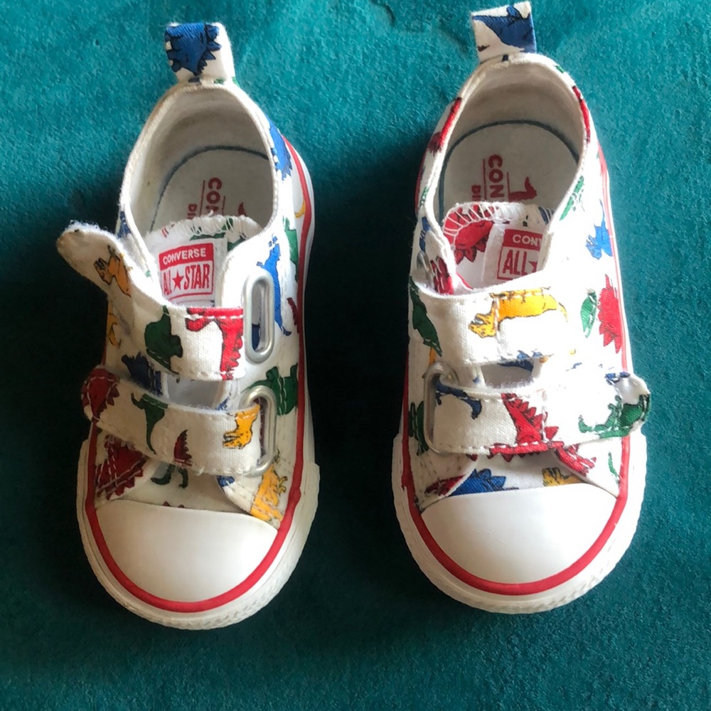 Dinosaur 🦕 🦖 Converse